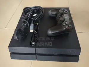 Jailbroken PS4 Standard With 8 Games