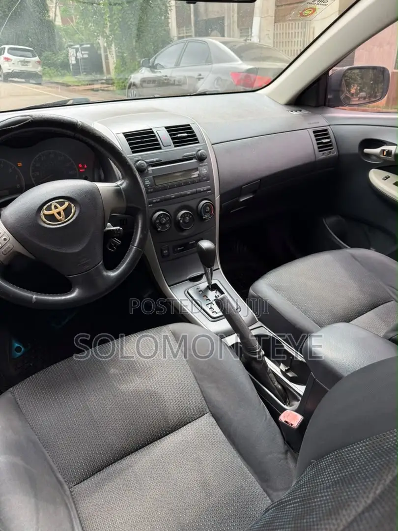 Toyota Corolla S 4dr Sedan (1.8L 4cyl 4A) 2010 Gray