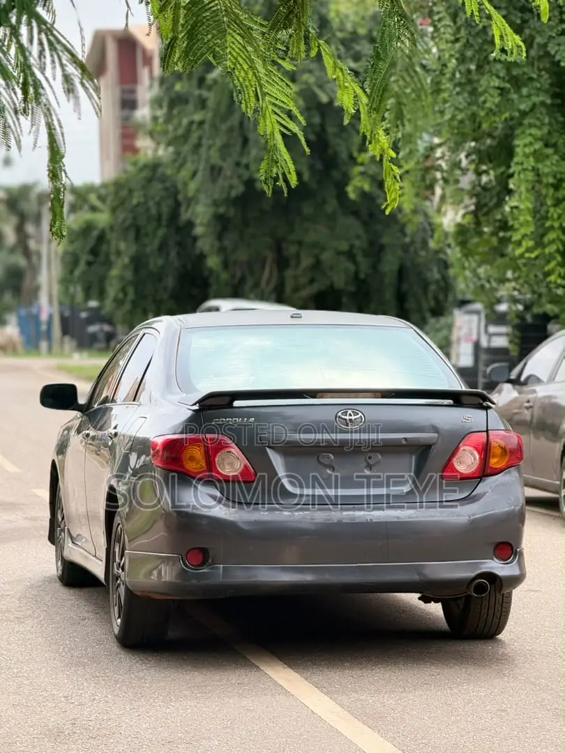 Toyota Corolla S 4dr Sedan (1.8L 4cyl 4A) 2010 Gray
