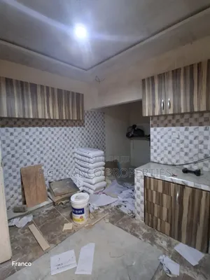 3bdrm Apartment in Kg Franco Properties, Baatsona Total for rent