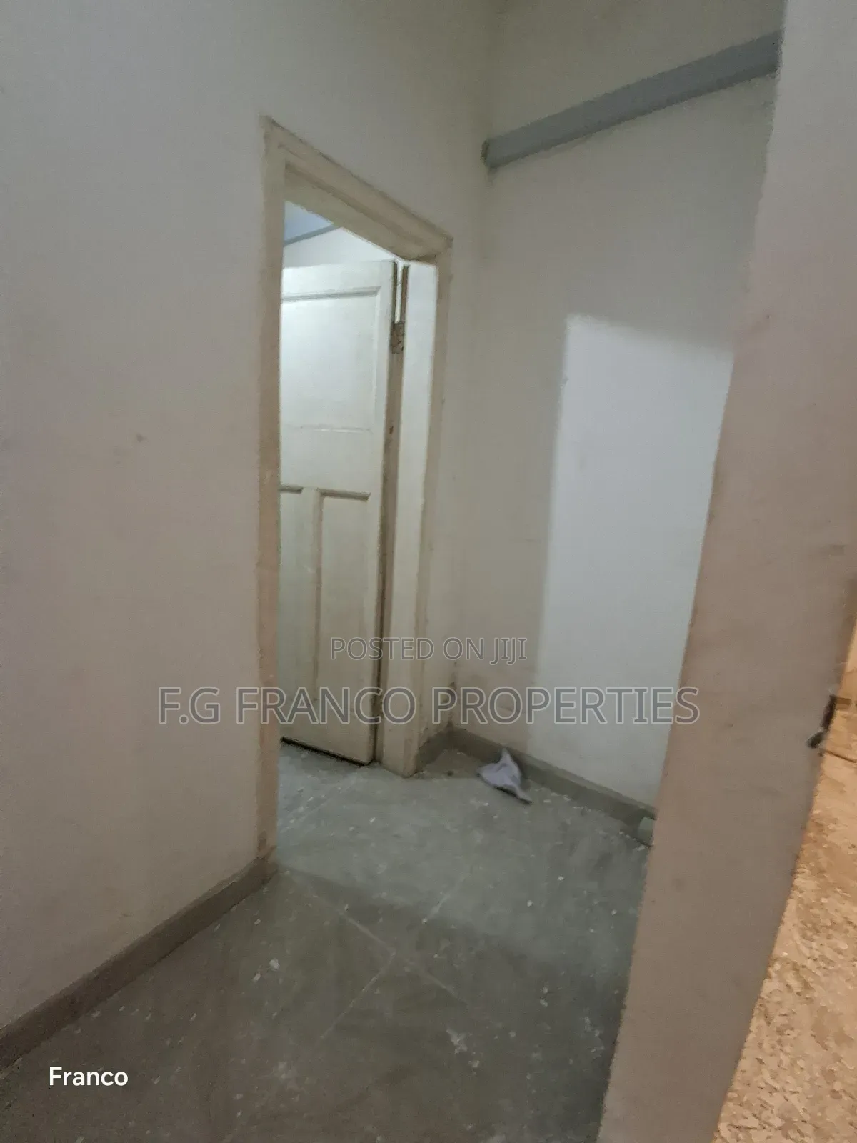 3bdrm Apartment in Kg Franco Properties, Baatsona Total for rent