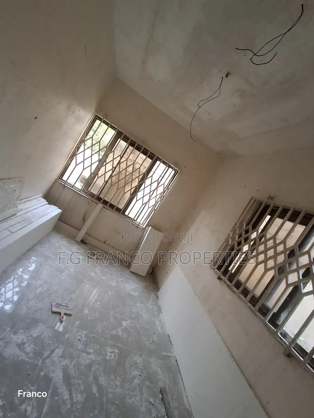 3bdrm Apartment in Kg Franco Properties, Baatsona Total for rent