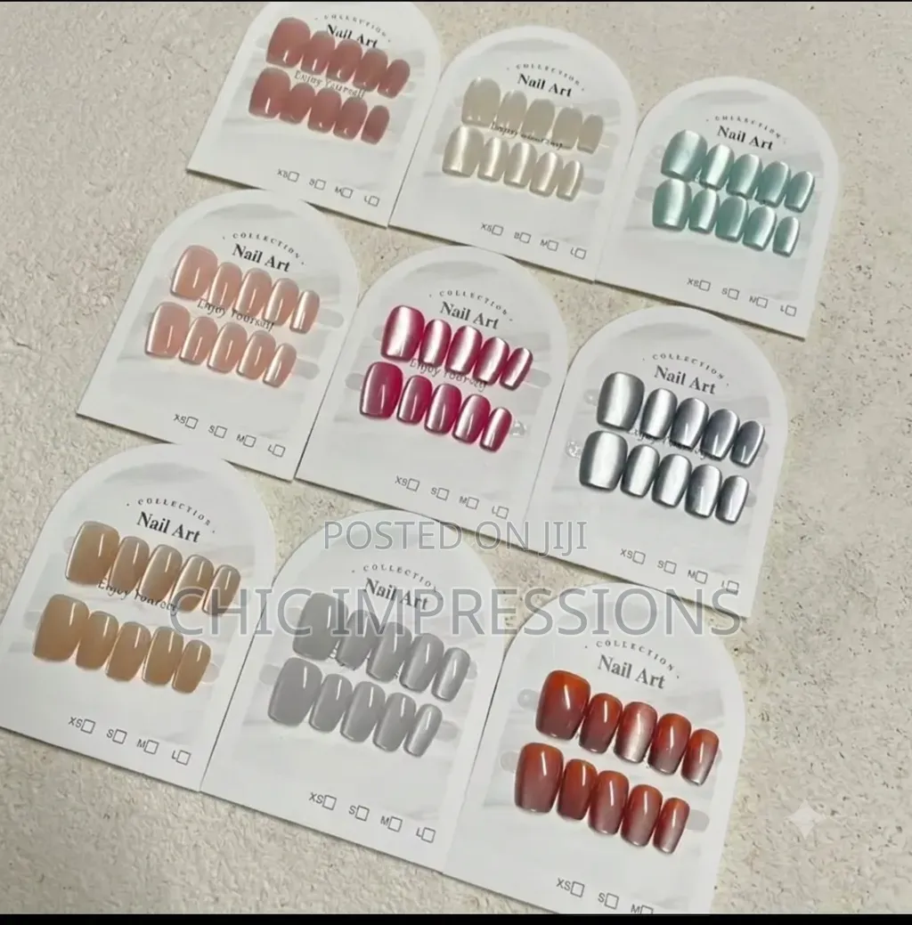 Cat Eye Press on Nails