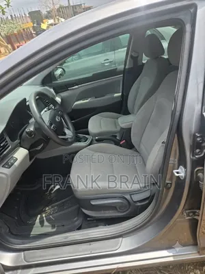 Hyundai Elantra SE 2020 Silver