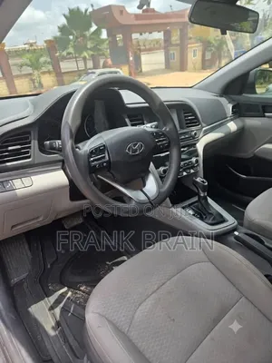 Hyundai Elantra SE 2020 Silver