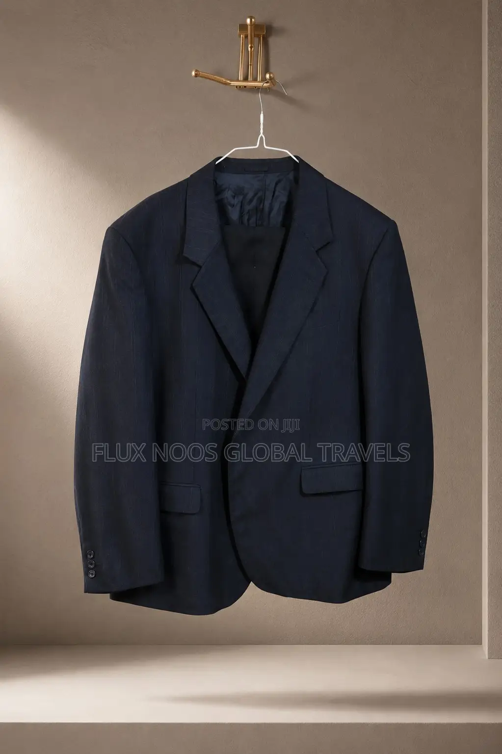 UK USED Men's Navy Pinstripe Suit – XXL (46) – Trouser Waist 43"