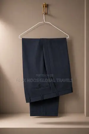 UK USED Men's Navy Pinstripe Suit – XXL (46) – Trouser Waist 43"