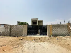 5bdrm House in East Legon for sale