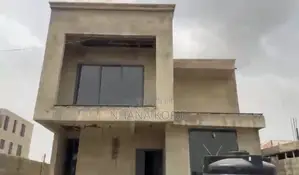 5bdrm House in East Legon for sale