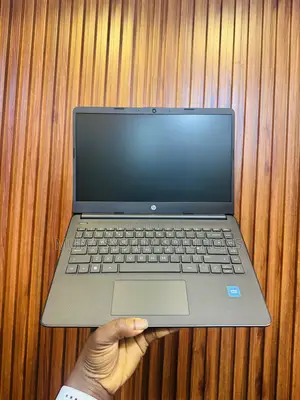 Laptop HP 15 4GB Intel SSD 60GB