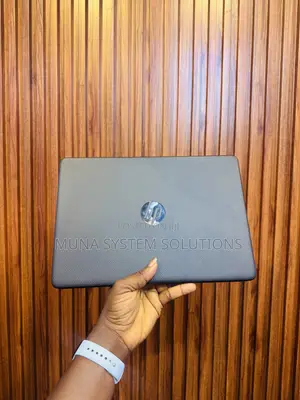 Laptop HP 15 4GB Intel SSD 60GB