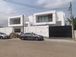 3bdrm House in East Legon for sale