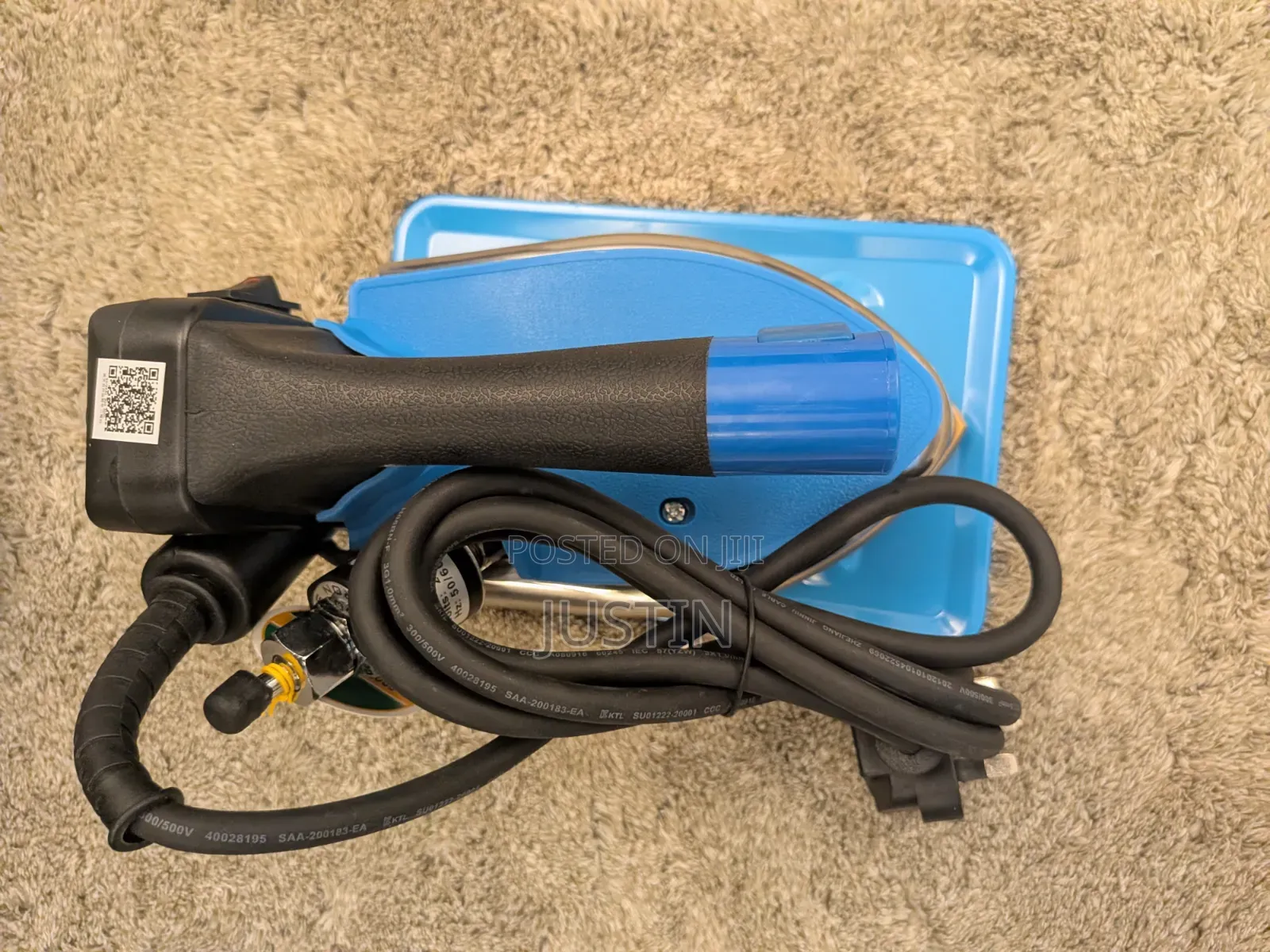 Britex Heavy-Duty Steam Iron – High-Quality Electric Iron