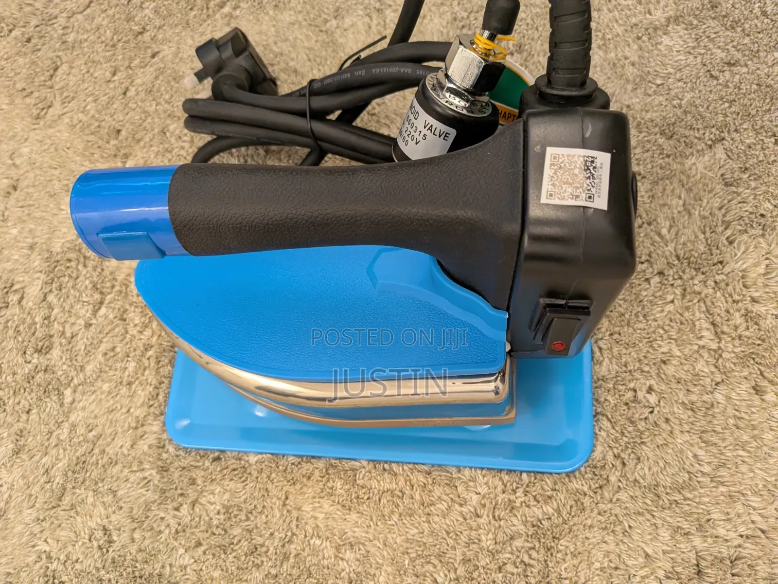 Britex Heavy-Duty Steam Iron – High-Quality Electric Iron