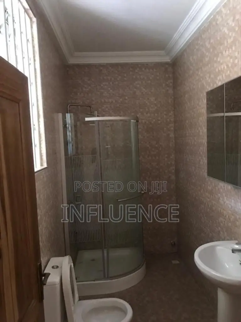 2bdrm Apartment in East Legon for rent