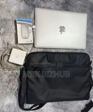Laptop Apple MacBook Pro 2015 8GB Intel Core i5 SSD 256GB