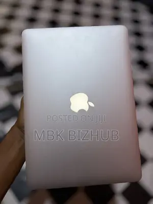 Laptop Apple MacBook Pro 2015 8GB Intel Core i5 SSD 256GB