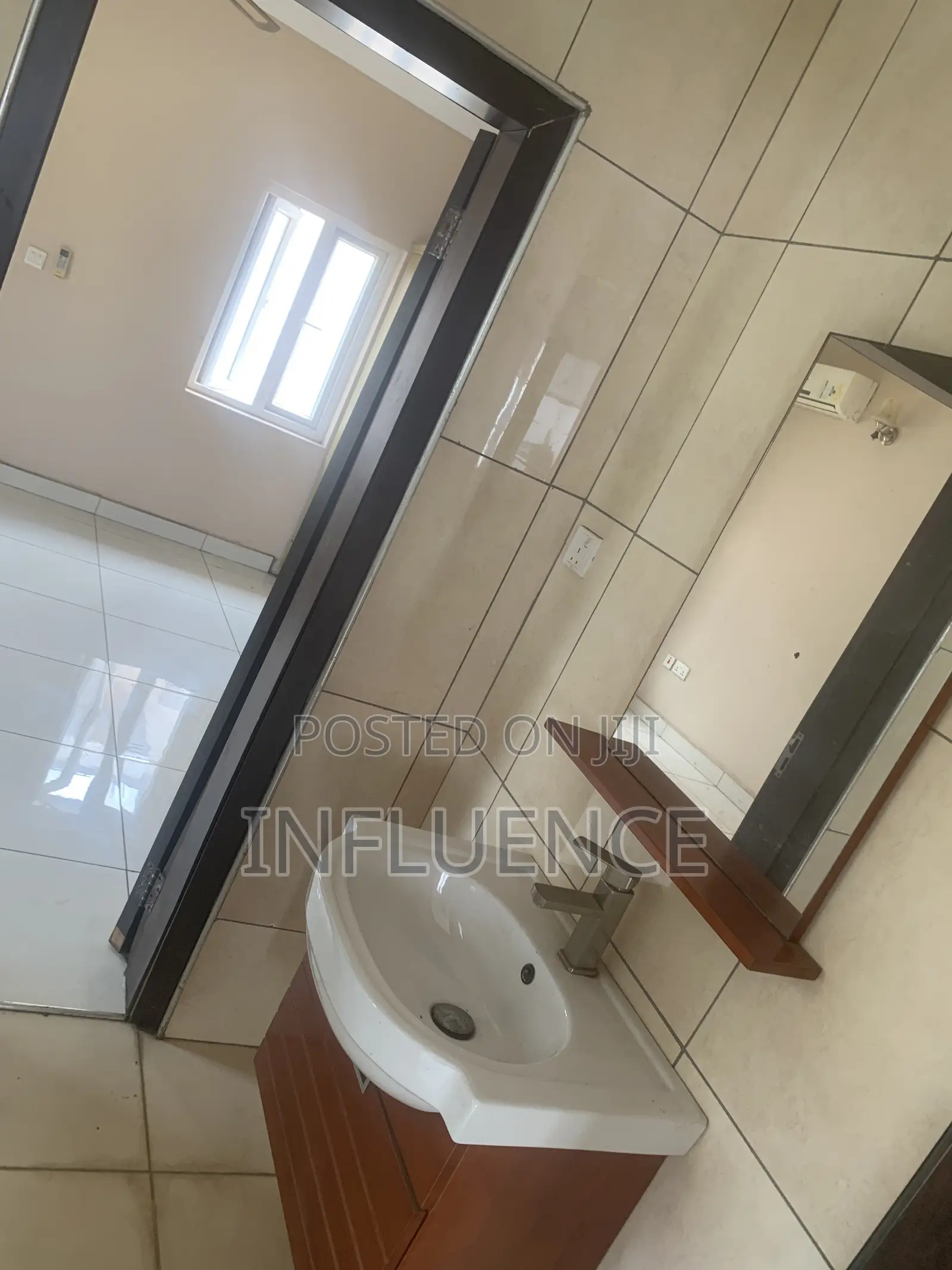 4bdrm House in East Legon for rent