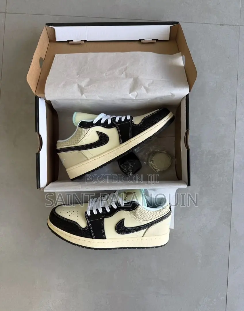 Nike Air Jordan 1 Low SE "Coconut Milk"