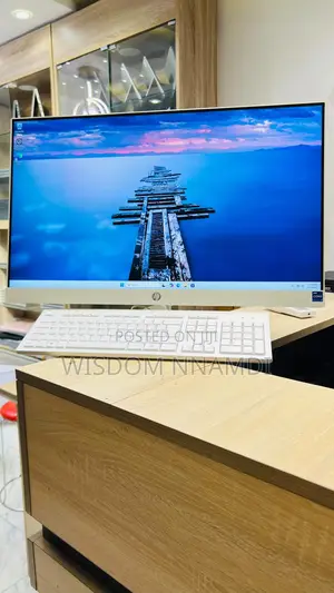 New Desktop Computer HP AiO 27 8GB Intel Core i7 SSD 512GB
