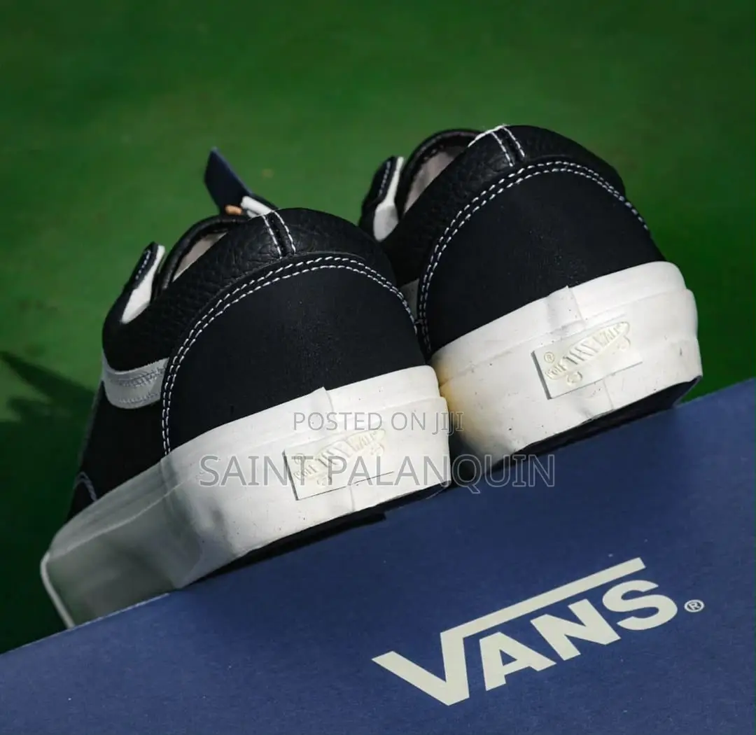Vans Old Skool LX Sneakers