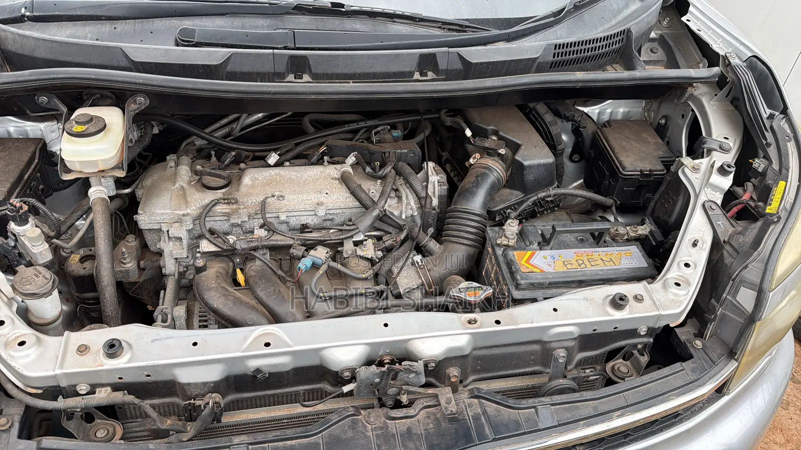 Toyota Voxy V 4WD 7-Seater 2011 Silver