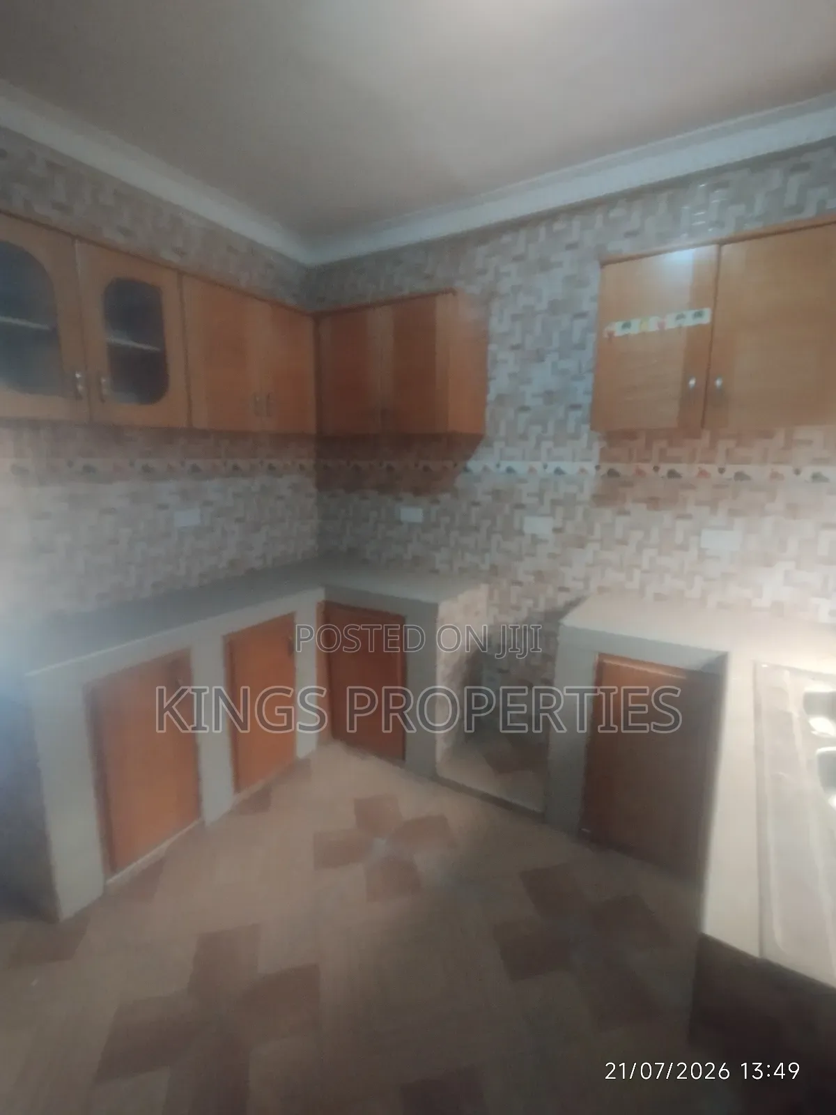 2bdrm Apartment in West Hills Mall Area for rent
