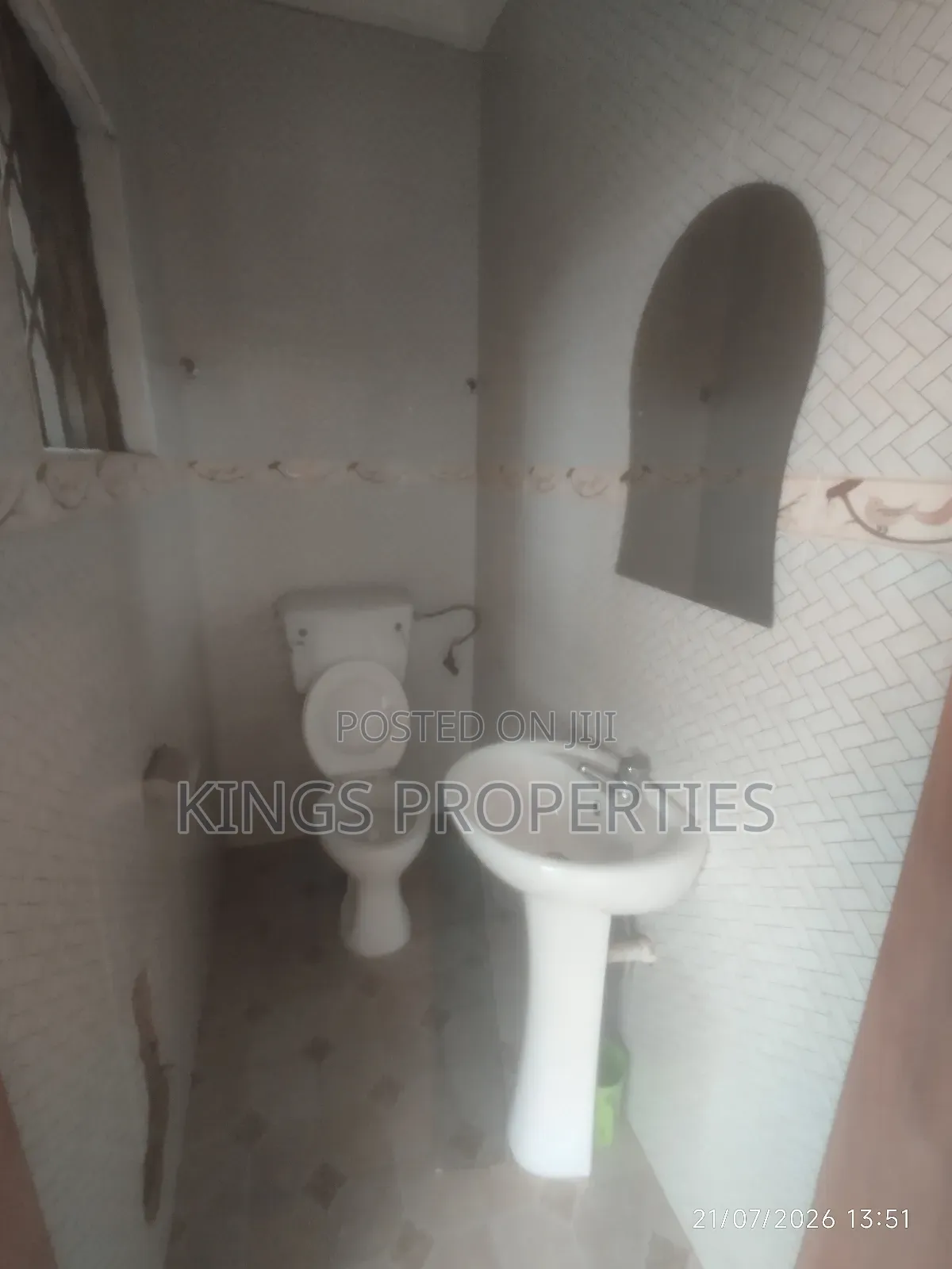 2bdrm Apartment in West Hills Mall Area for rent