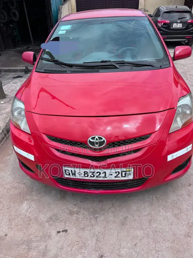 Toyota Yaris 2010 Red
