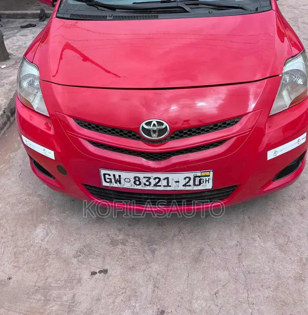 Toyota Yaris 2010 Red