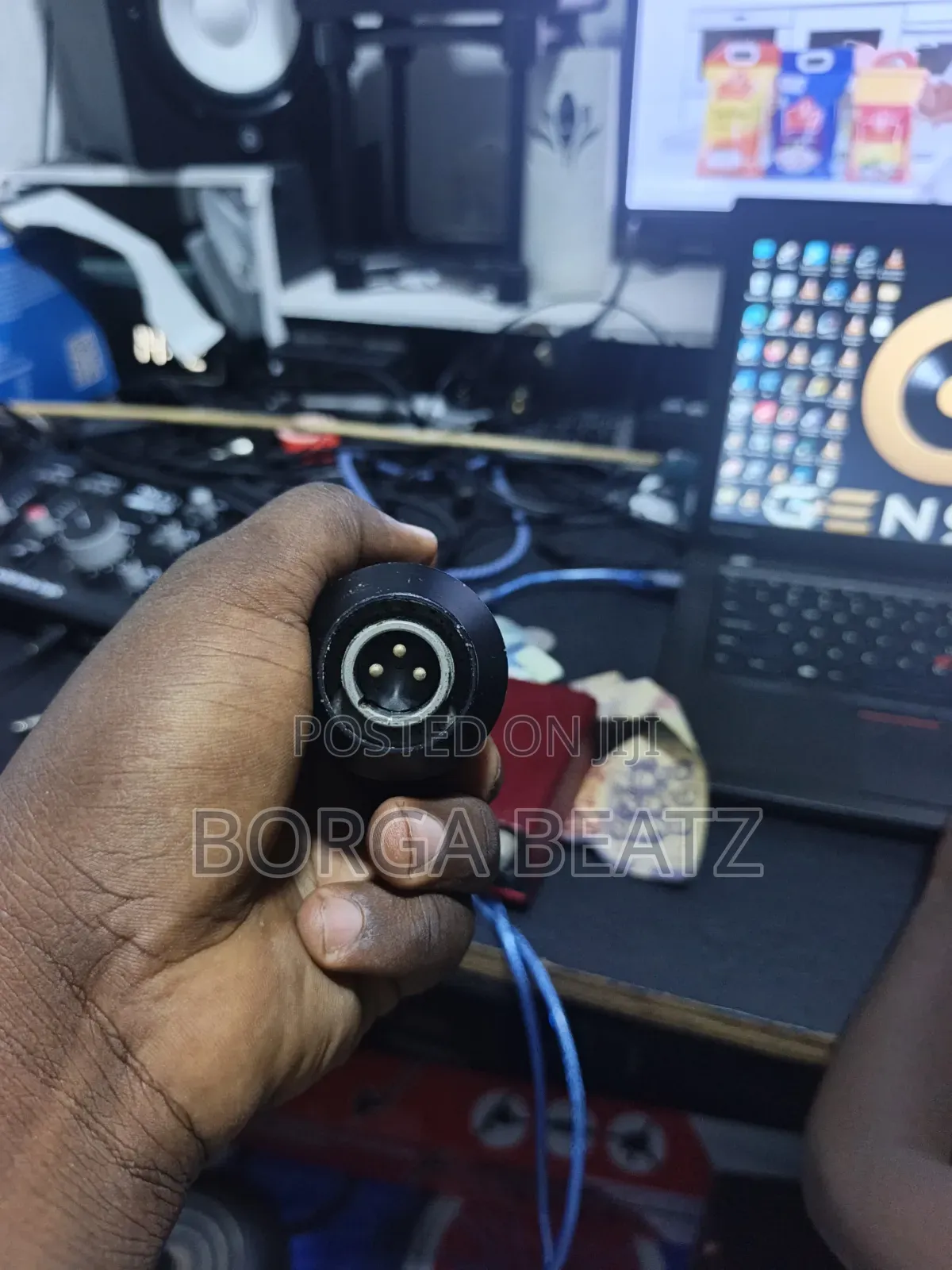 Focusrite Scarlett Main Microphone