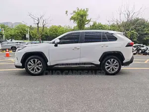 Toyota RAV4 2023 White