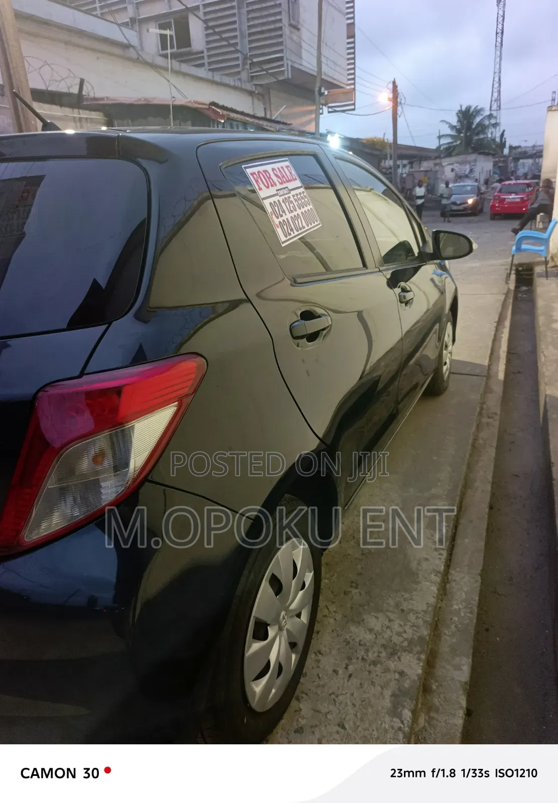 Toyota Vitz 1.3 AWD 5dr 2014 Black