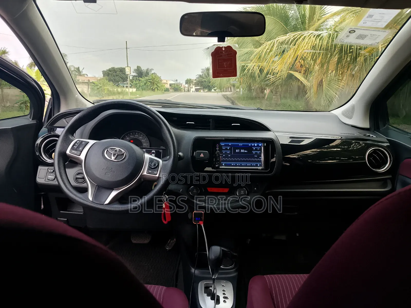 Toyota Vitz 2014 Maroon