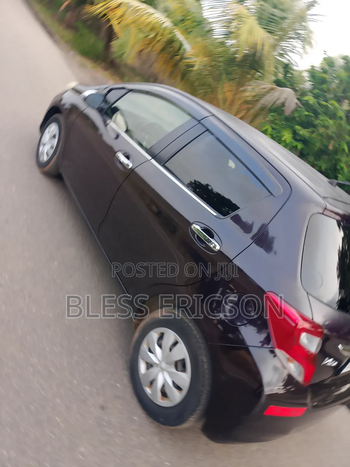 Toyota Vitz 2014 Maroon