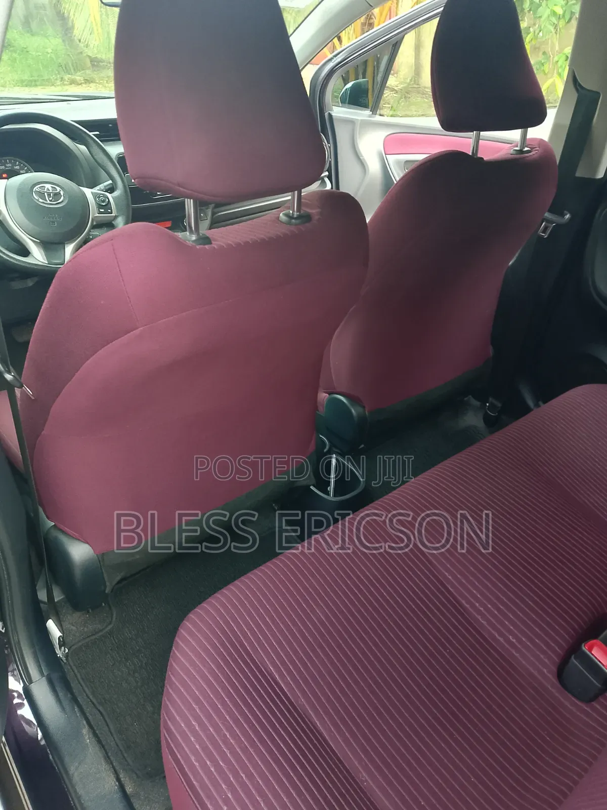 Toyota Vitz 2014 Maroon