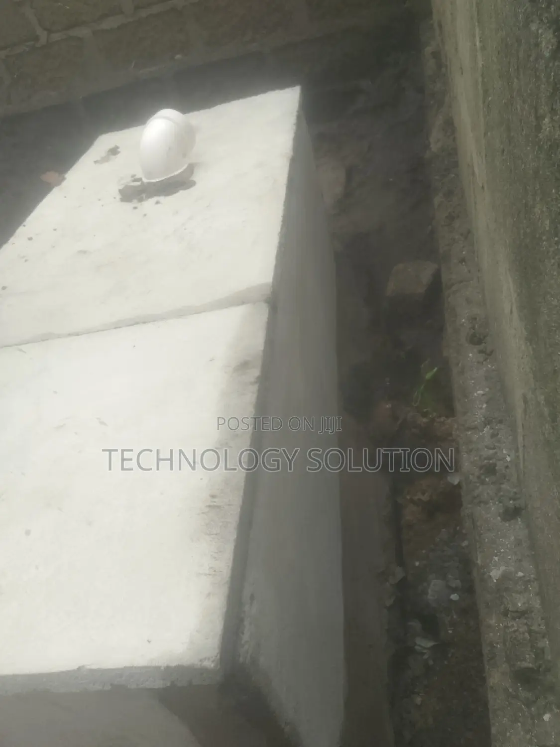 Complete Toilet, Water Closet and Biodigester for Your Home
