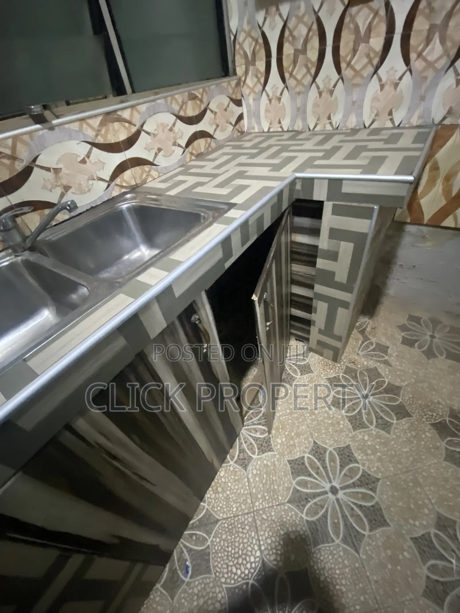 1bdrm Apartment in Click Agency, East Legon for rent
