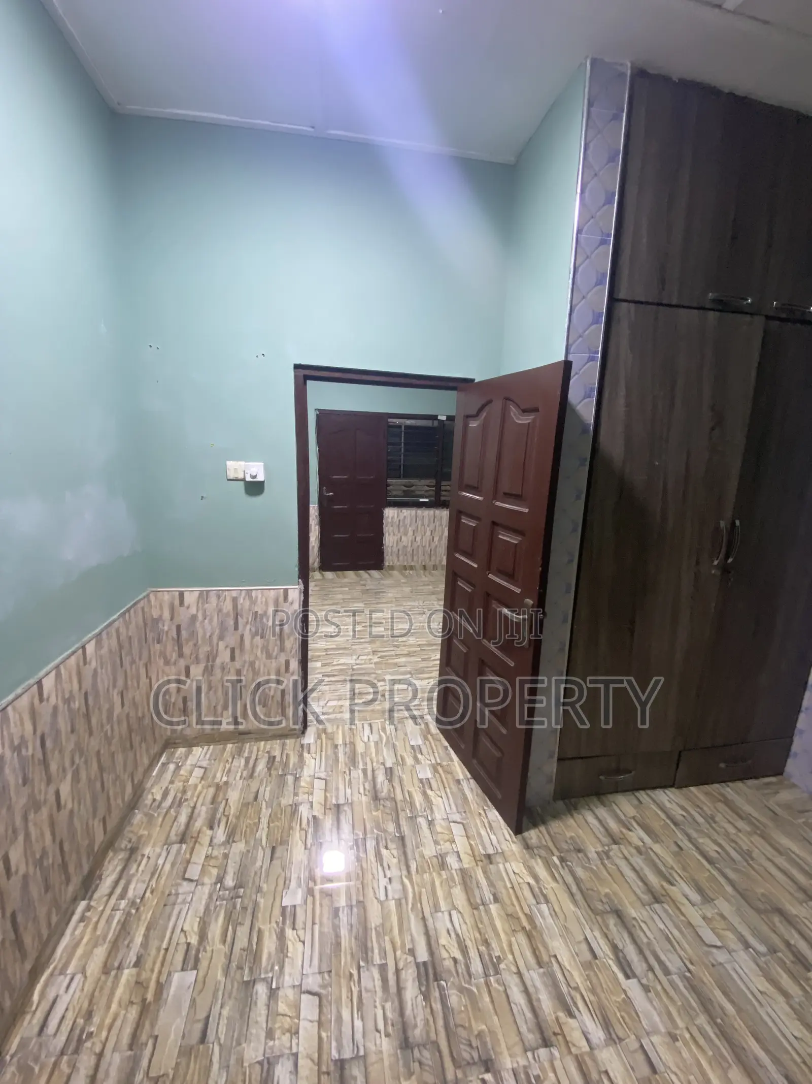 1bdrm Apartment in Click Agency, East Legon for rent