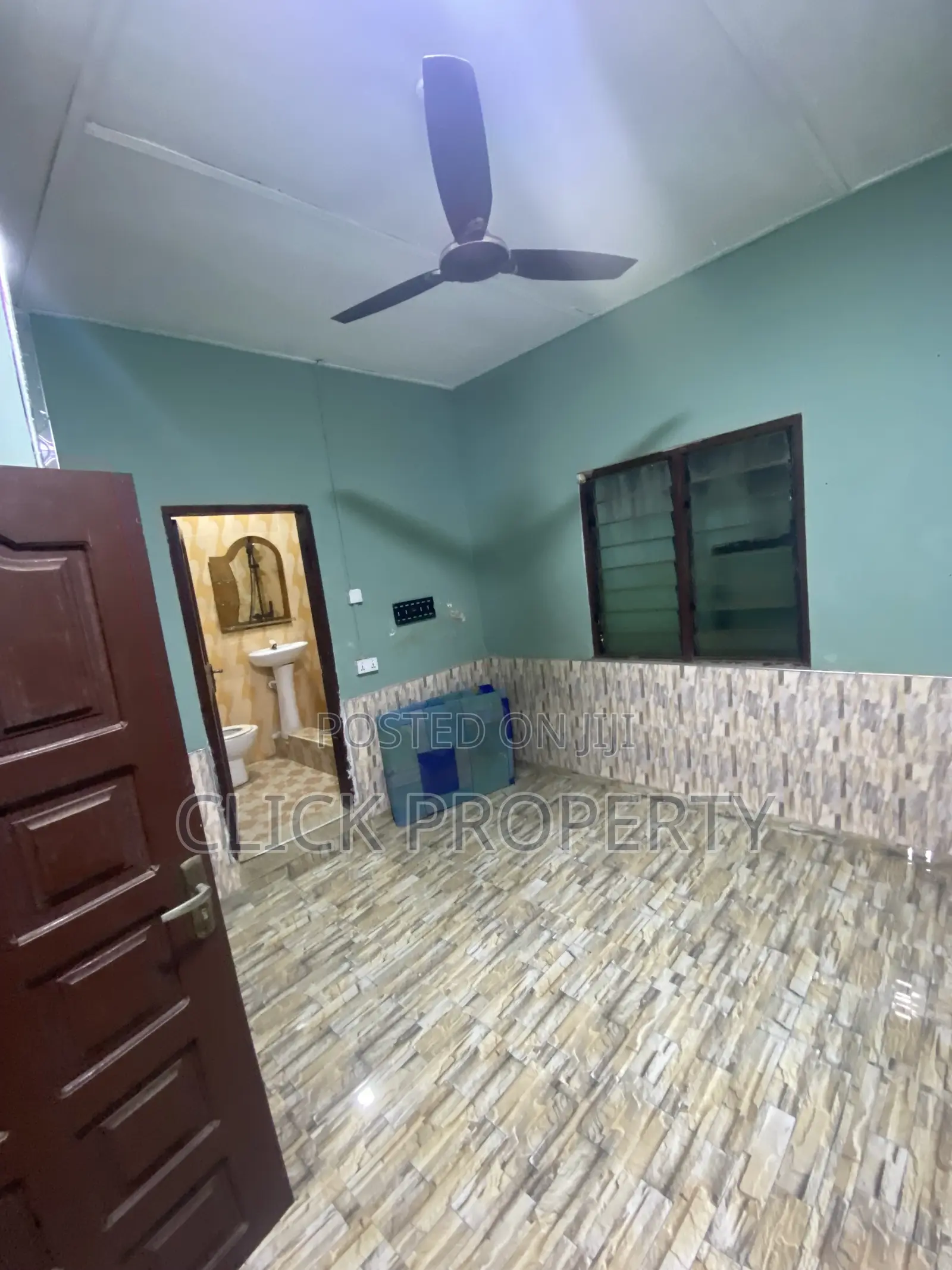 1bdrm Apartment in Click Agency, East Legon for rent