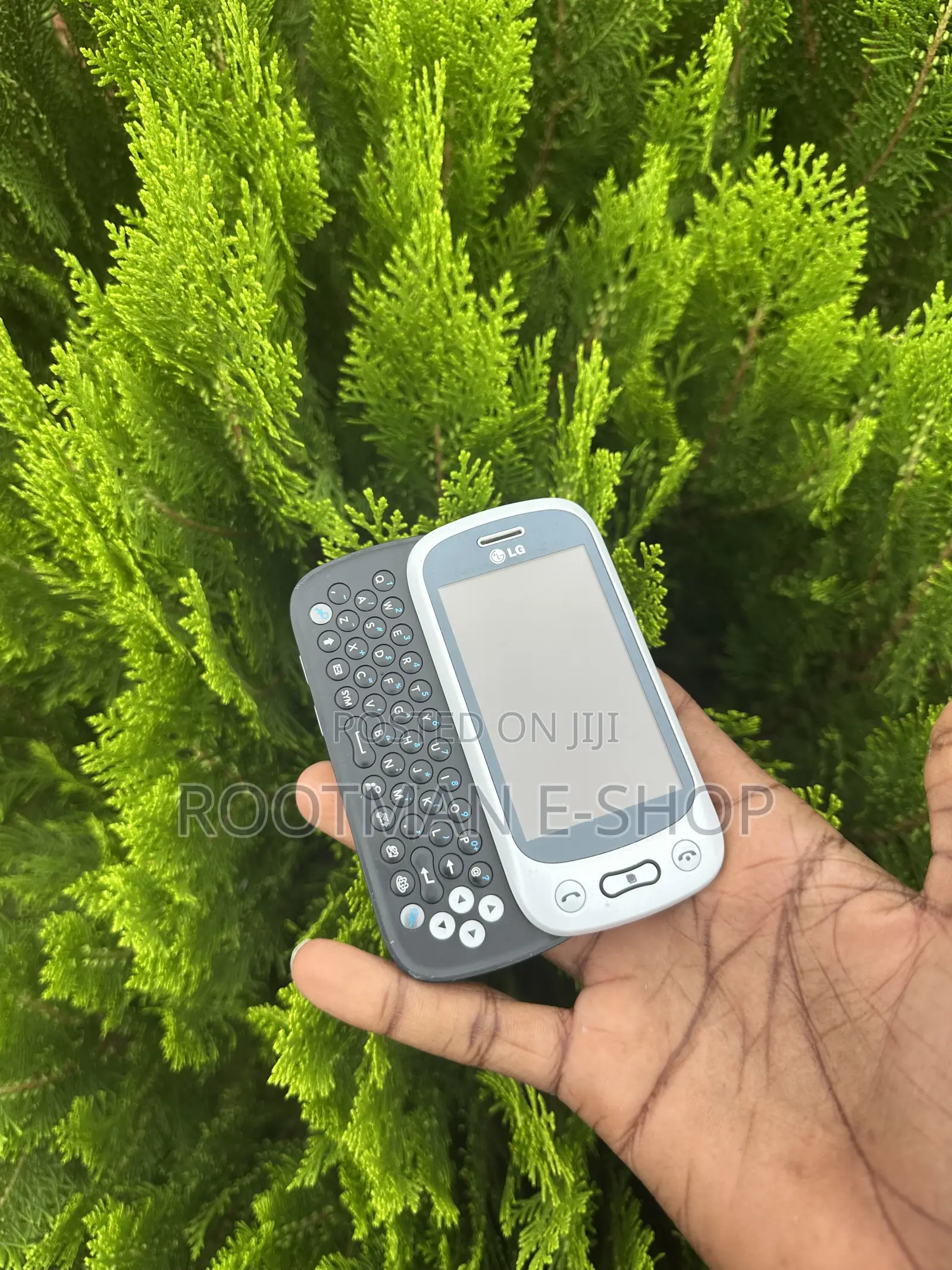 LG Town GT350 White