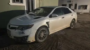 Toyota Camry LE 4dr Sedan (2.5L 4cyl 6A) 2012 White