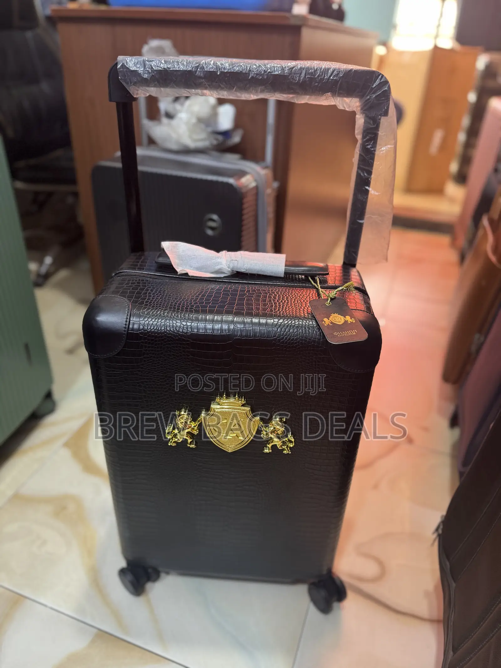 Premium Quality Luxury Leather 20 Inches Hand Luggage.