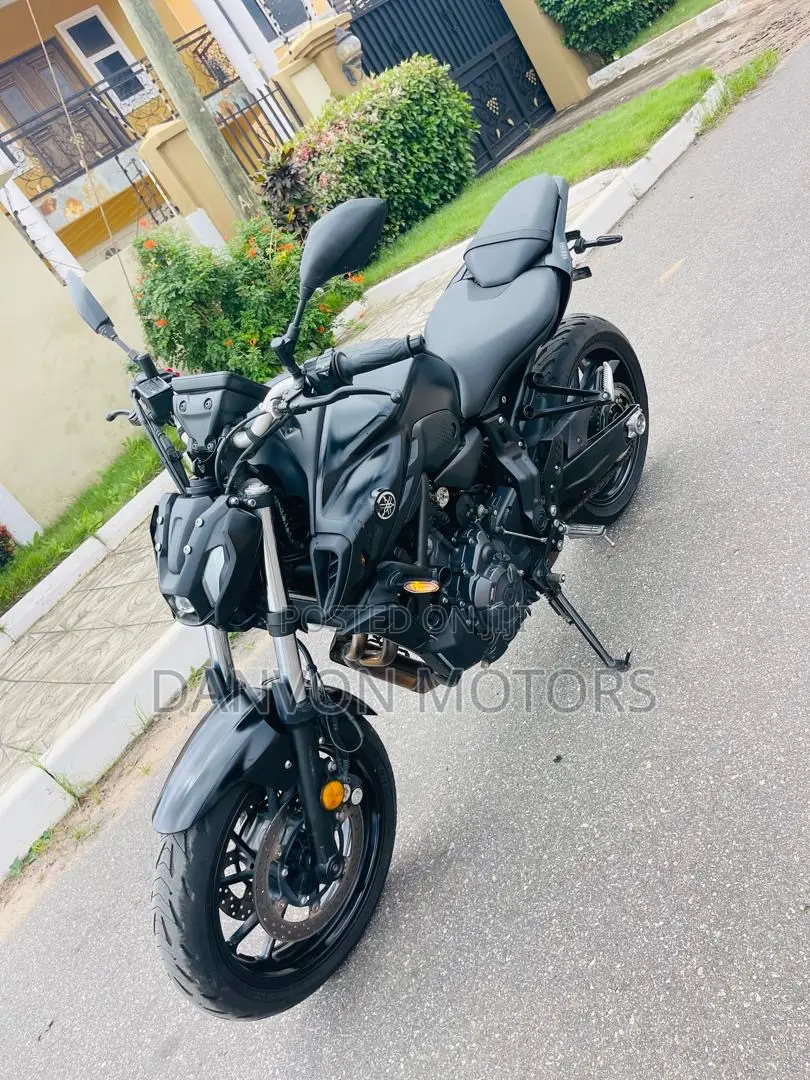 Yamaha 2024 Black
