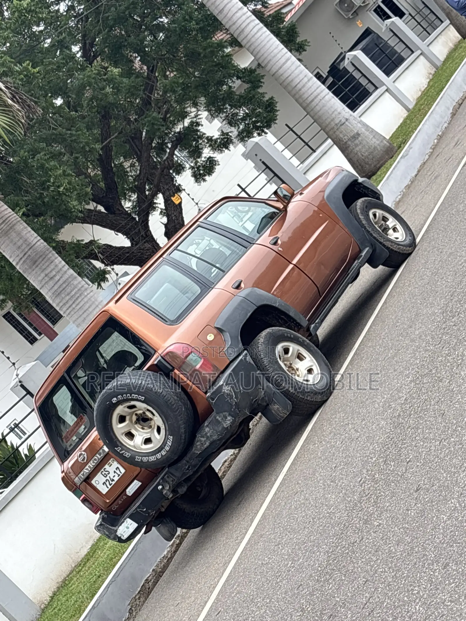 Nissan Patrol 2005 Brown