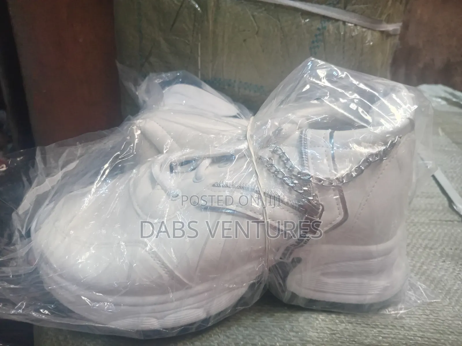 Elegant Ladies Sneakers. Size 36-42