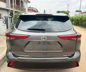 Toyota Highlander 2022 Gray