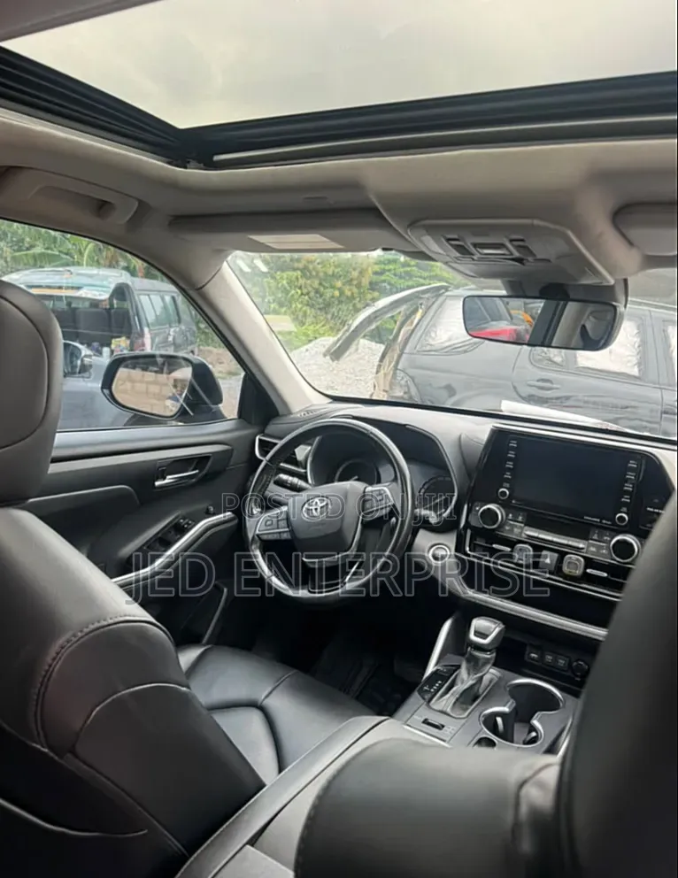 Toyota Highlander 2022 Gray