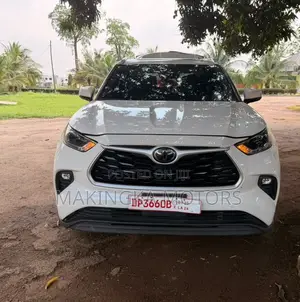 Toyota Highlander XLE AWD 2020 White