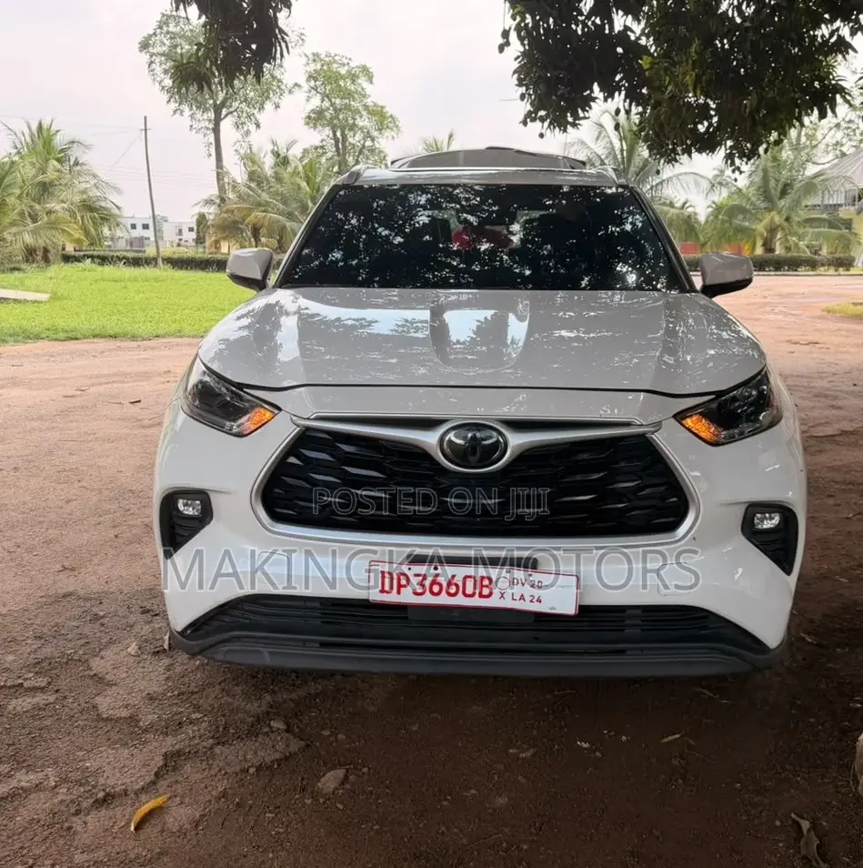 Toyota Highlander XLE AWD 2020 White